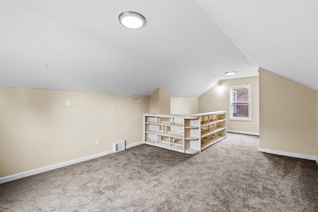 Building Photo - 9366 Steel St