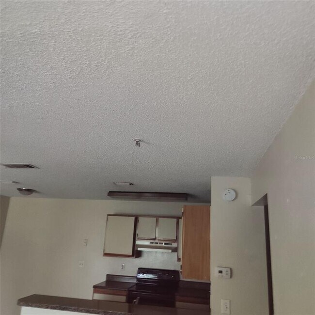 Building Photo - 615 Dory Ln