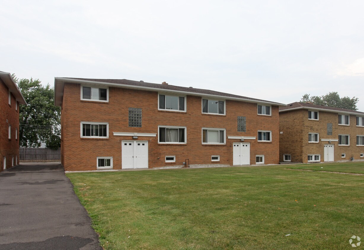 Foto principal - Parker Heights Apartments