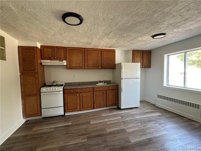 Building Photo - 1399 US-44