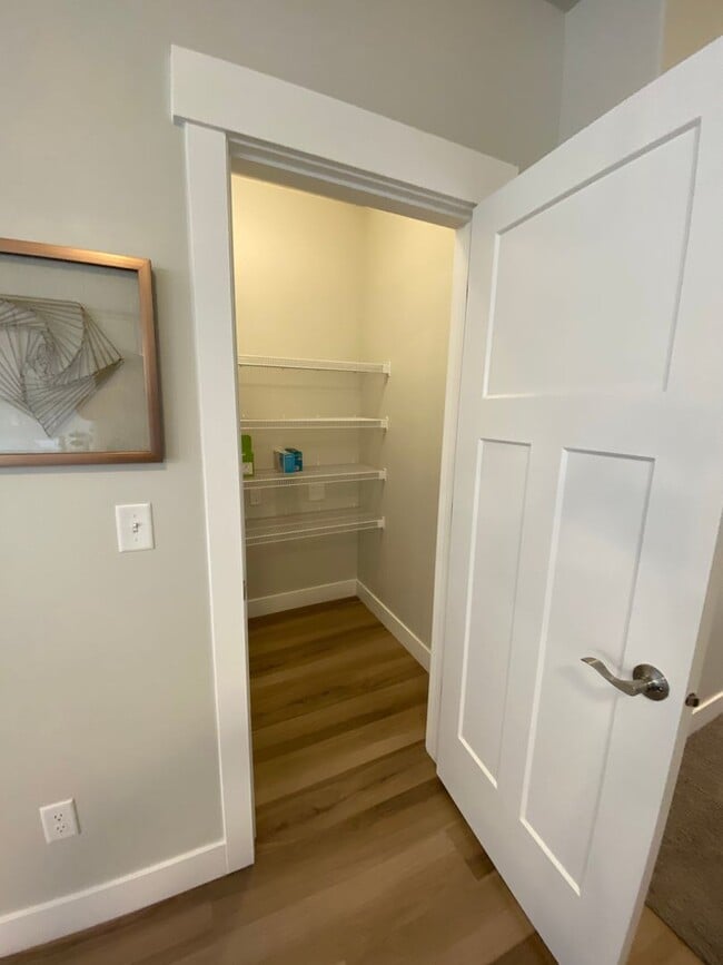 Foto del edificio - Lakefront at Vineyard Town Center Condo