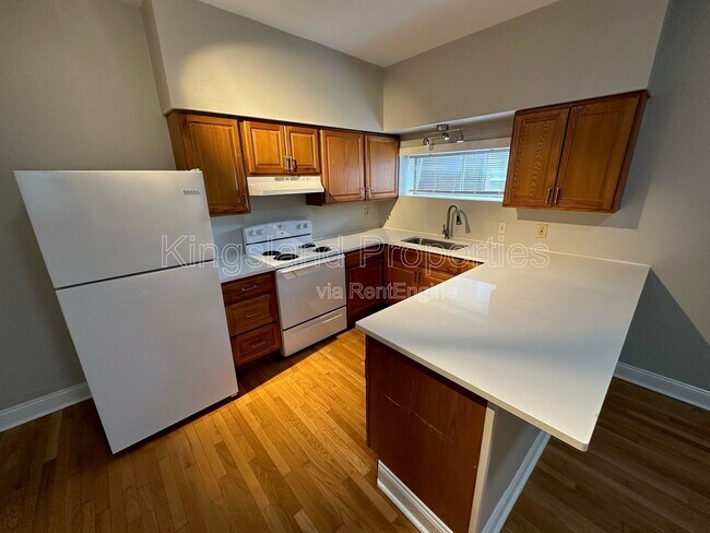Foto del edificio - 4250 Castleman Ave