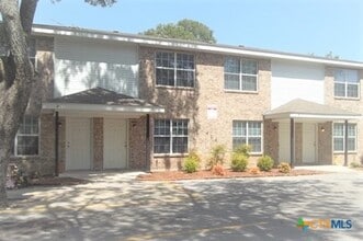 Building Photo - 402 Veterans Ave