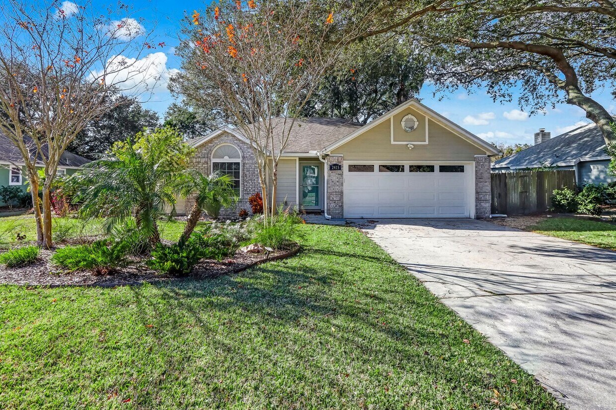 Primary Photo - Enjoy Florida Lifestyle on Amelia Island