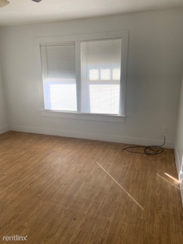 Building Photo - 2 br, 1 bath House - 770 E 5th St