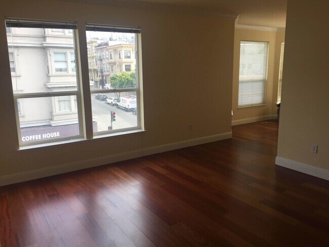 Foto del edificio - 1702 Washington St