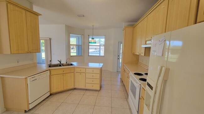 Foto del edificio - 475 Abello Rd SE