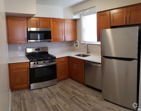 Building Photo - 203 Erica Terrace
