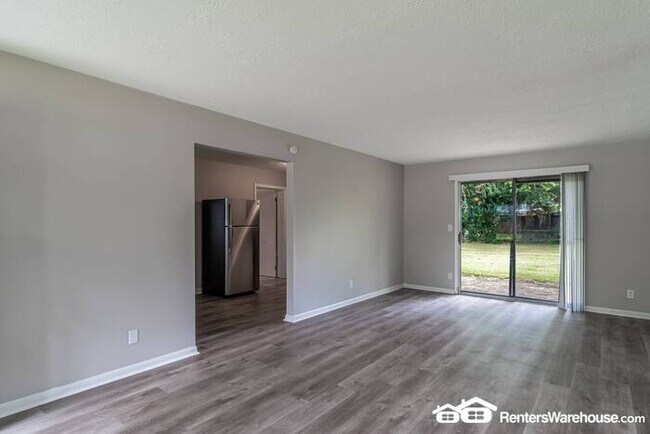 Building Photo - Reduced! And...$500 off rent for December!