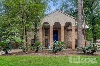 Building Photo - 8103 Oak Moss Dr