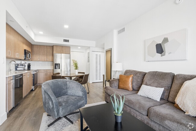2BR, 2BA - 750SF - Living Room - 1025 Metro