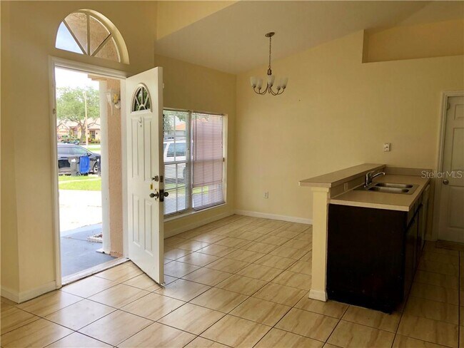 Foto del edificio - 7698 Pine Fork Dr