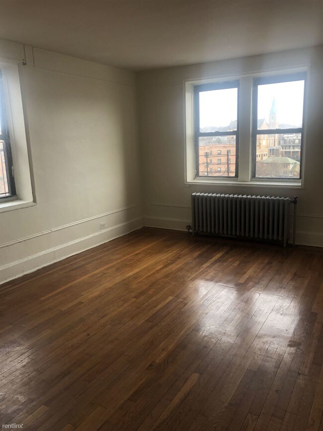 Foto del edificio - 2 br, 1 bath  - 40 Locust Hill Ave