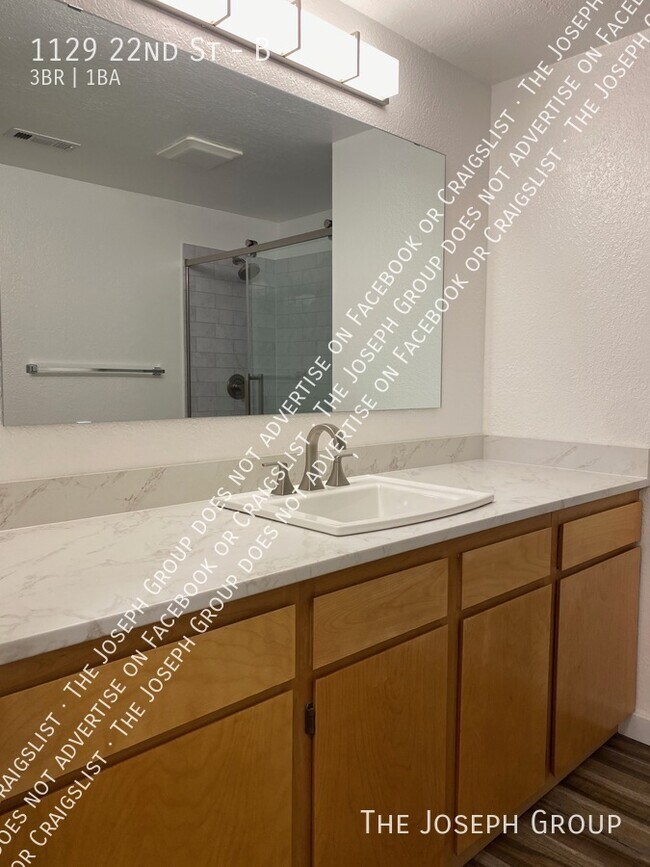 Foto del edificio - 1129 22nd St