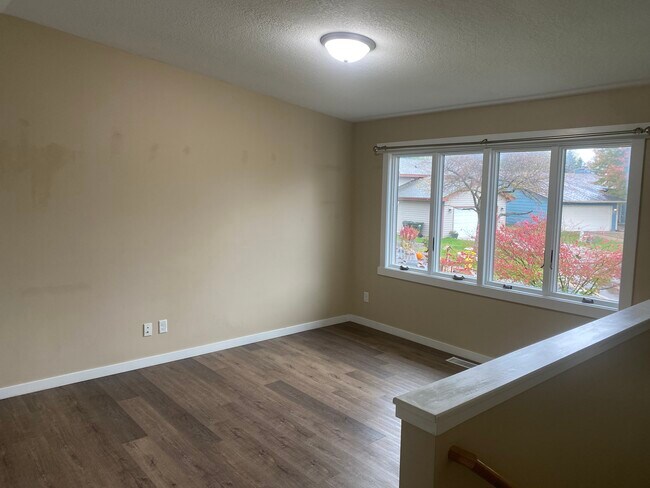 Foto del edificio - 4411 Slater Rd