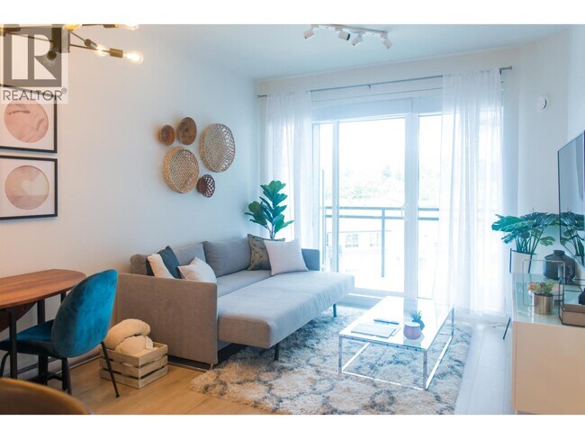 Photo du bâtiment - 603-603 Regan Ave