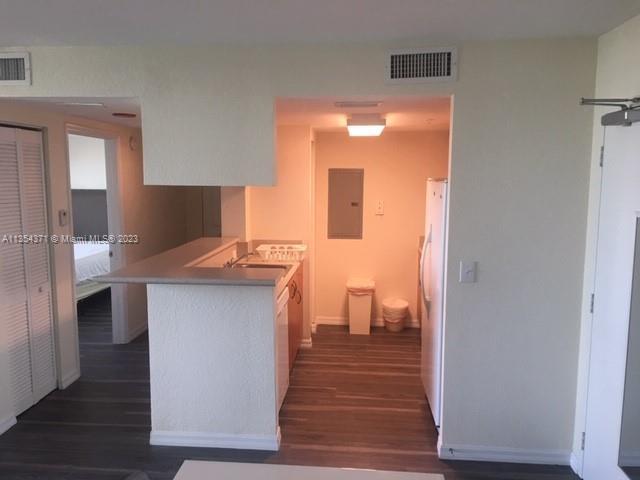 Foto del edificio - 816 NW 11th St