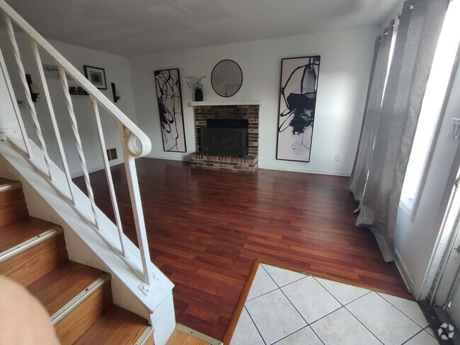 Building Photo - 1233 Marywood Ct