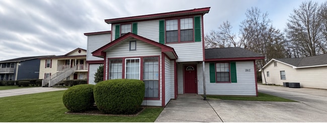 Building Photo - 2817 Wimberly Dr SW