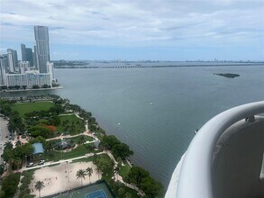 Building Photo - 1717 N Bayshore Dr
