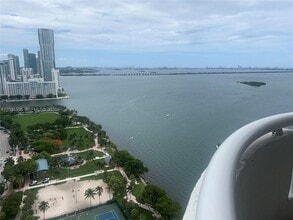 Building Photo - 1717 N Bayshore Dr
