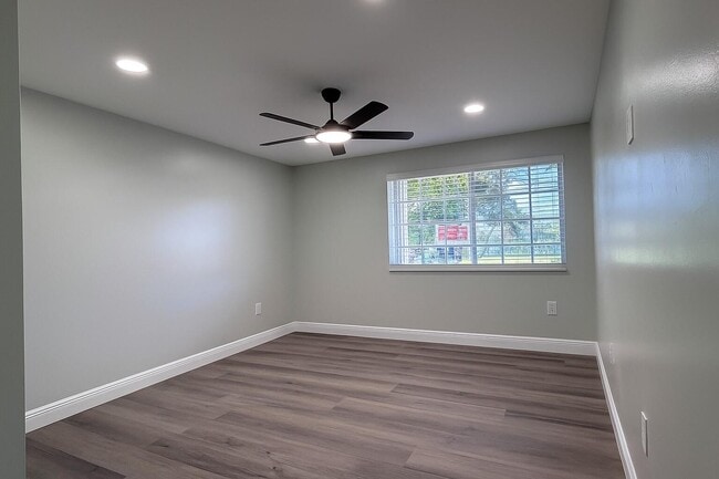 Building Photo - 1707 Village Blvd