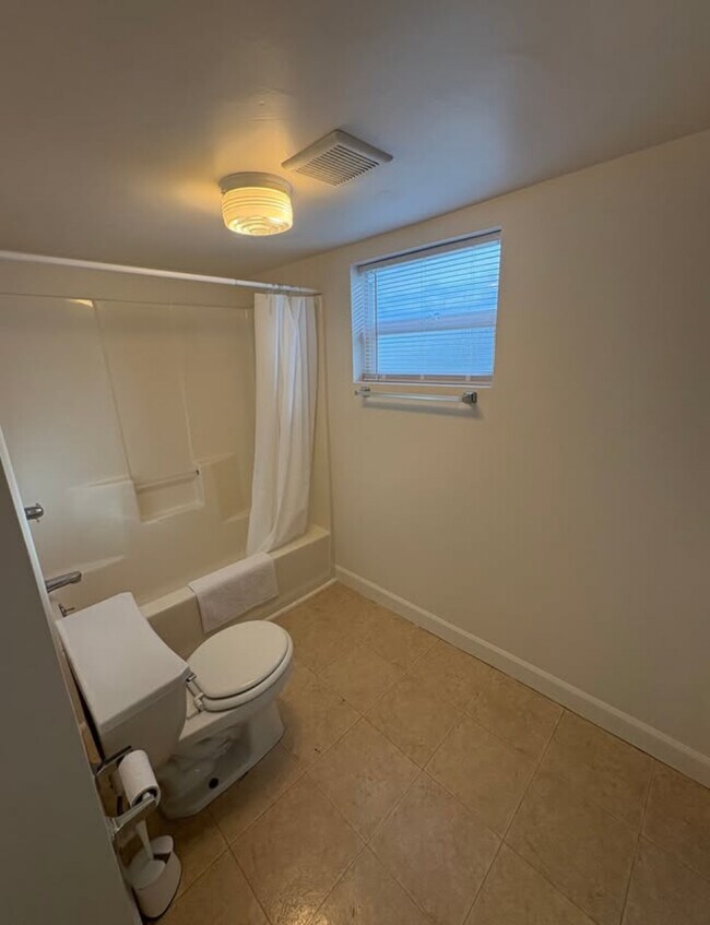 Foto del edificio - 550 Ray Ln