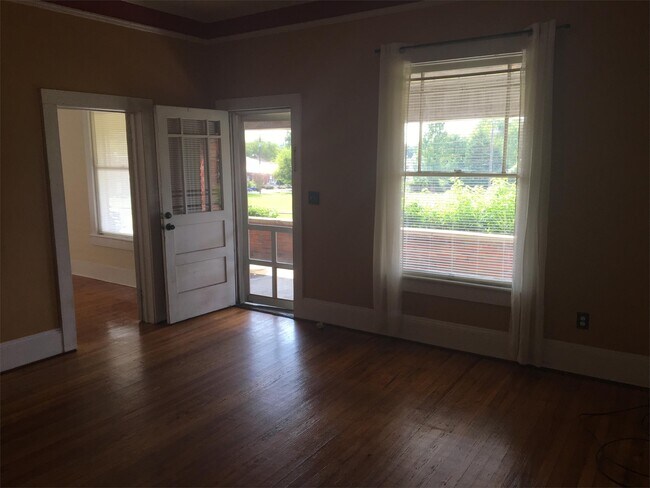 Foto del edificio - 520 Spring St NW