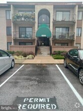 Building Photo - 6936 Hanover Pkwy