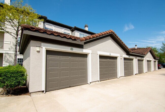 Foto del edificio - 2840 Shadowbriar Dr