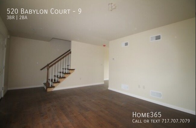 Building Photo - Three Bedroom Townhome! L-S School District!