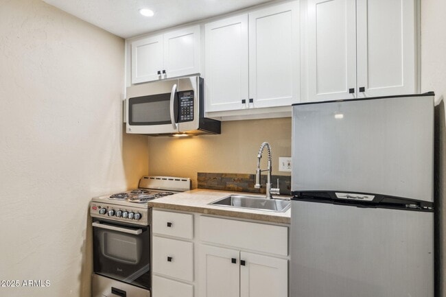 Foto del edificio - 518 E Roanoke Ave