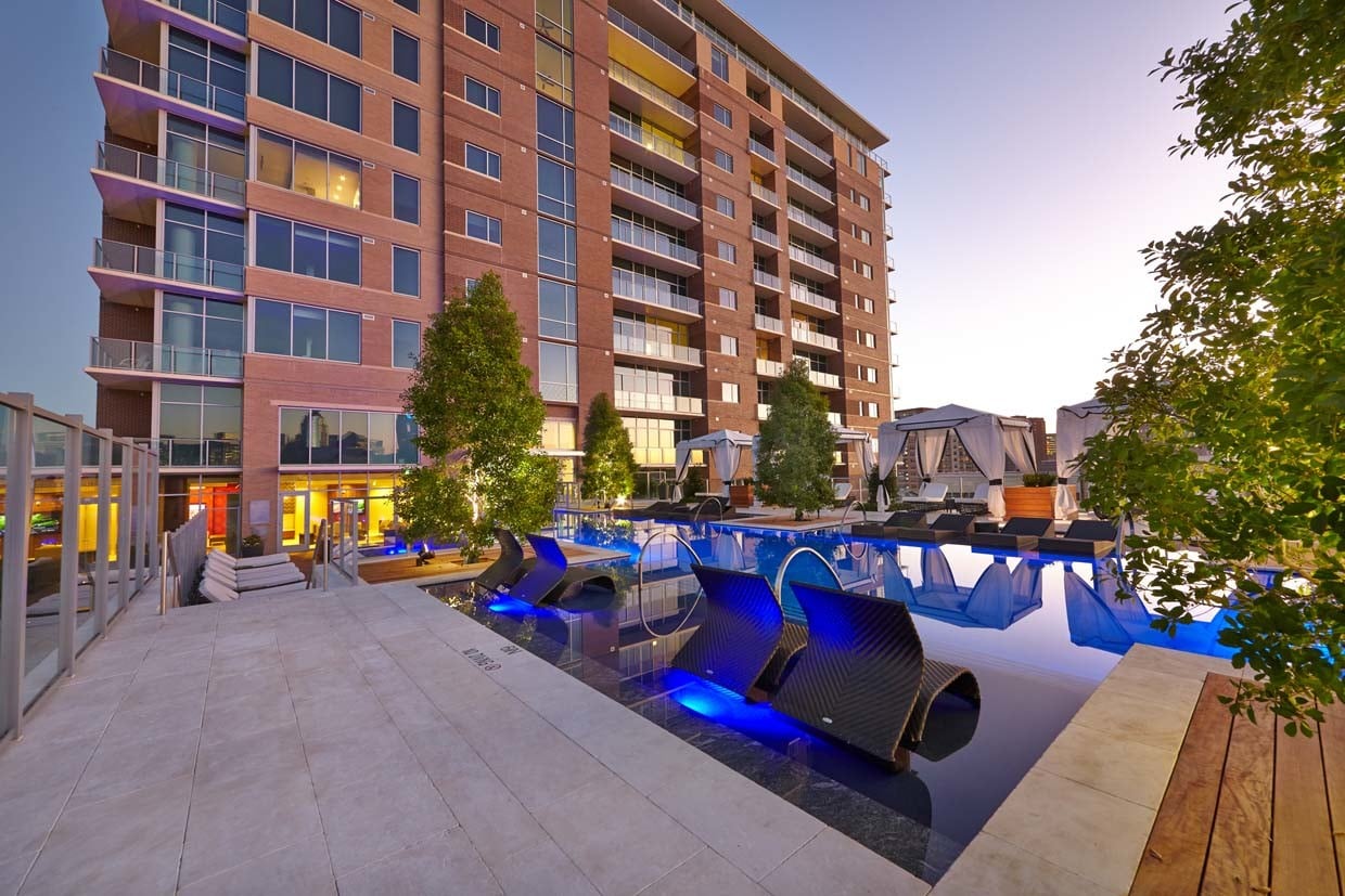 Brady Apartments Dallas, TX