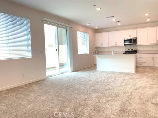 Building Photo - 3077 Carrizo Dr