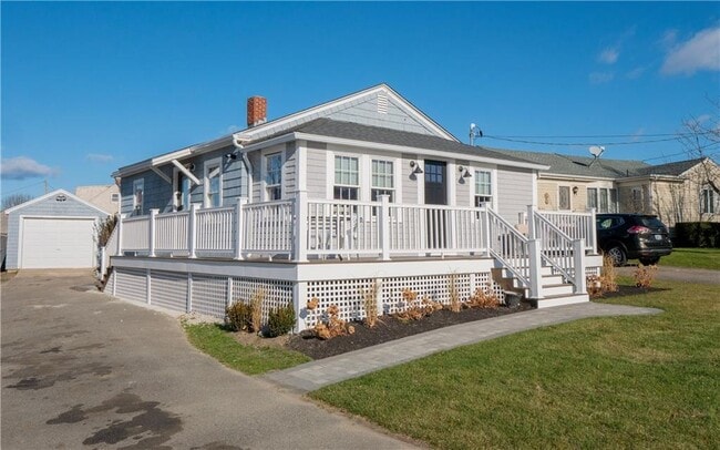 Building Photo - 52 Newport Ave