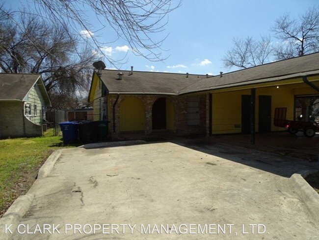 Building Photo - 2 br, 1 bath House - 5728 ALNWICK ST.