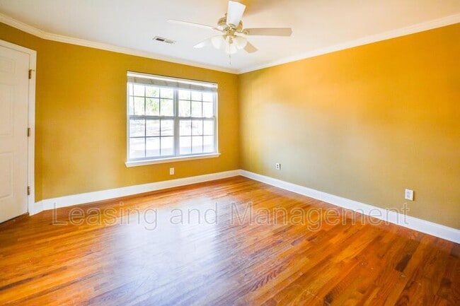 Building Photo - 33 Brockman Dr