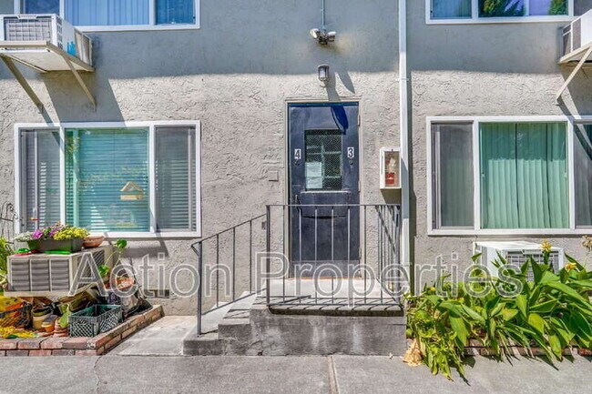 Foto del edificio - 1121 Garfield Ave