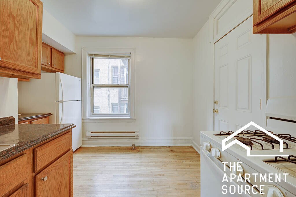 2440 W Rosemont Ave Unit N2, Chicago, IL 60659 Condo for Rent in