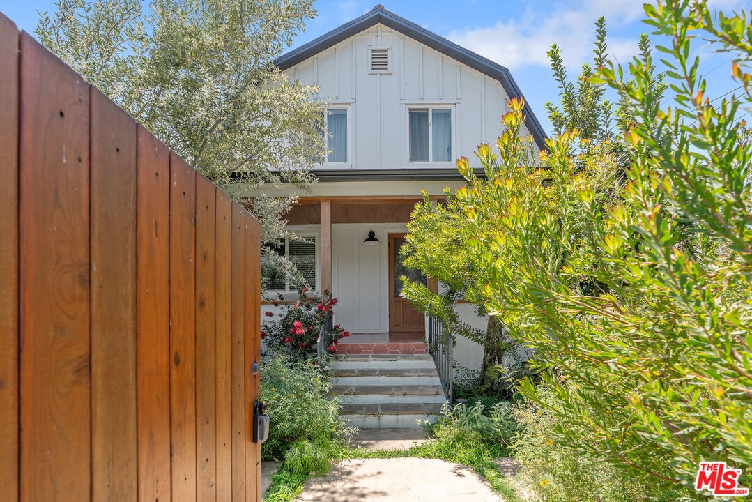 Primary Photo - 6300 Arroyo Glen St