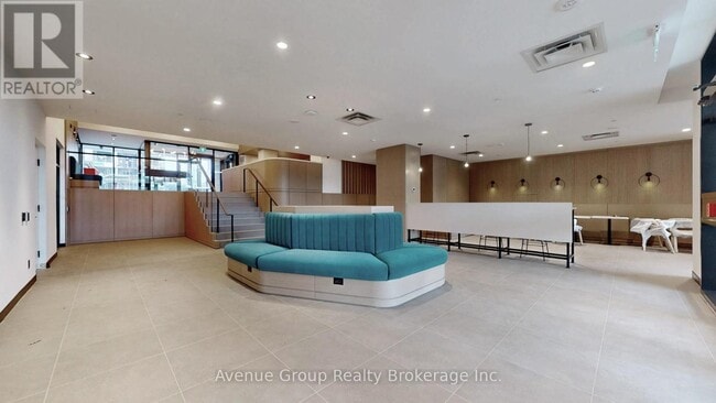 Photo du bâtiment - 7950 Bathurst St