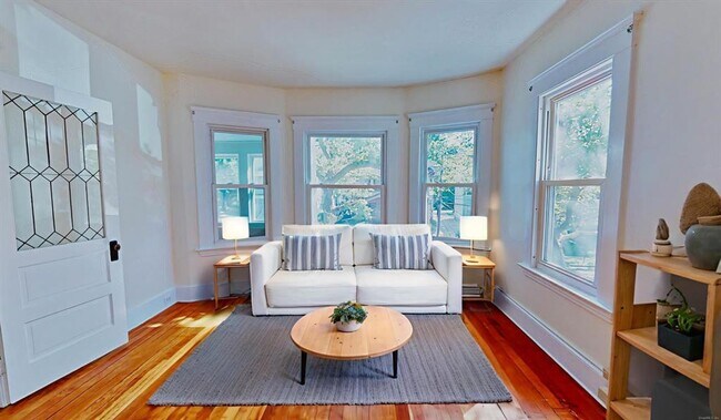 Foto del edificio - 134 Mansfield St