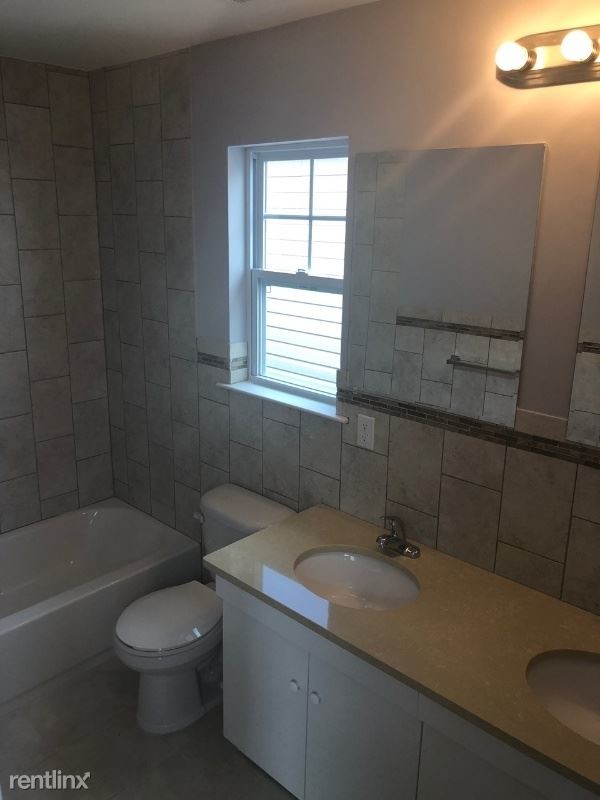 Building Photo - 3 br, 2 bath Apartment - 21 N 7th St 2 Unit 2
