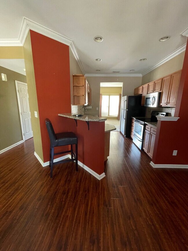 Foto del edificio - Hadley Commons 2 Bedroom 2.5 Bath Townhome Minutes from Bridgeway Station !! $500 off the First M...