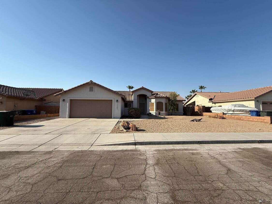 Foto principal - 7525 E 26th St