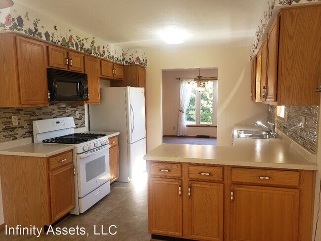 Building Photo - 3 br, 2 bath House - 530 Angelica Lane