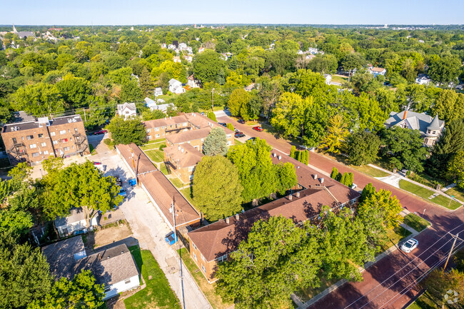 Aerial Photo - Carriage Hill Apartments