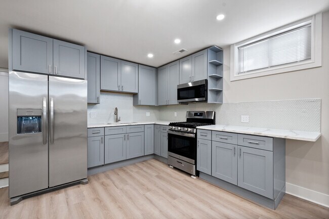 Foto del edificio - 2600 W Morse Ave