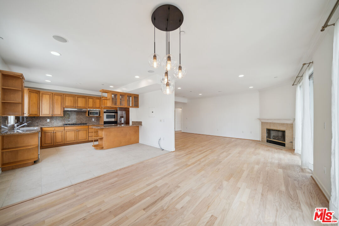 Foto principal - 1450 S Beverly Dr