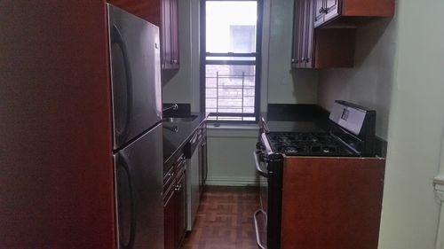Primary Photo - 1600 Ocean Parkway Service Rd